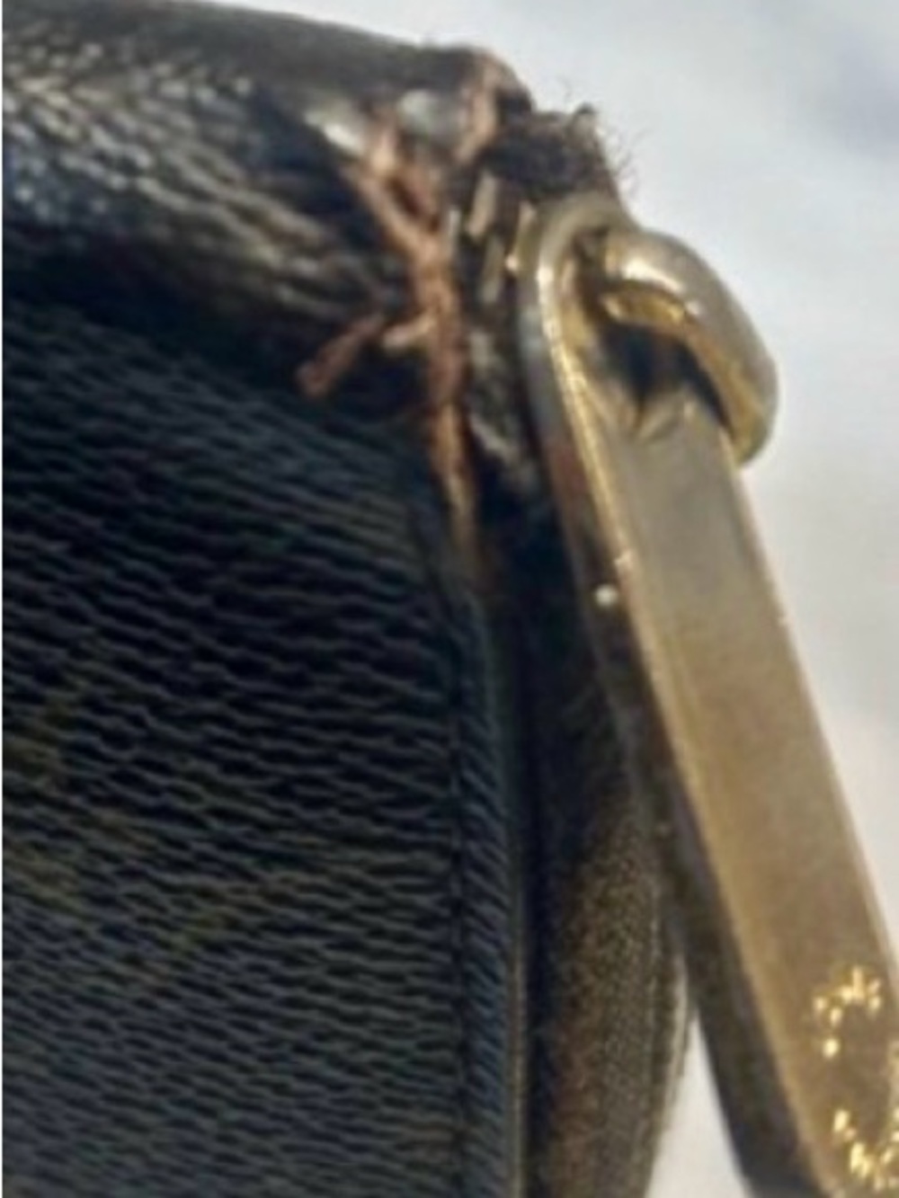 Louis Vuitton Monogram Zippy Wallet - Classic Brown Canvas - GUC - Picture 15 of 15